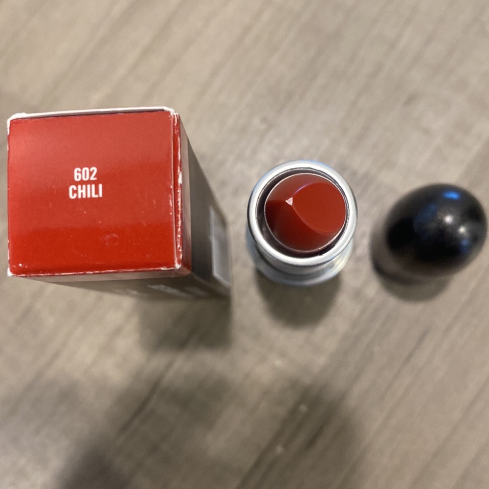 MAC Cosmetics Chili Matte Lipstick .10 oz - Picture 2 of 3